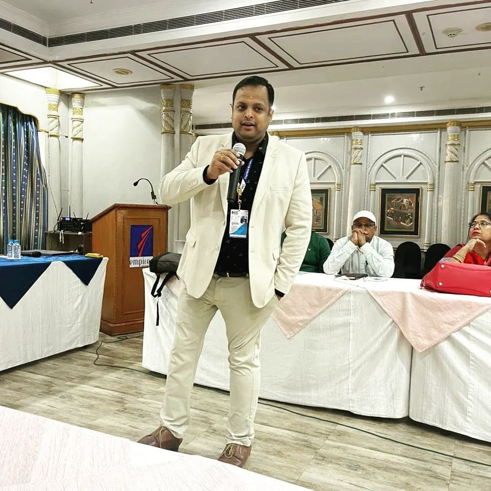 Photo-by-SKINSTITUTE-Dr.-Kumar-Abhishek-on-December-15-2023.-1.jpg